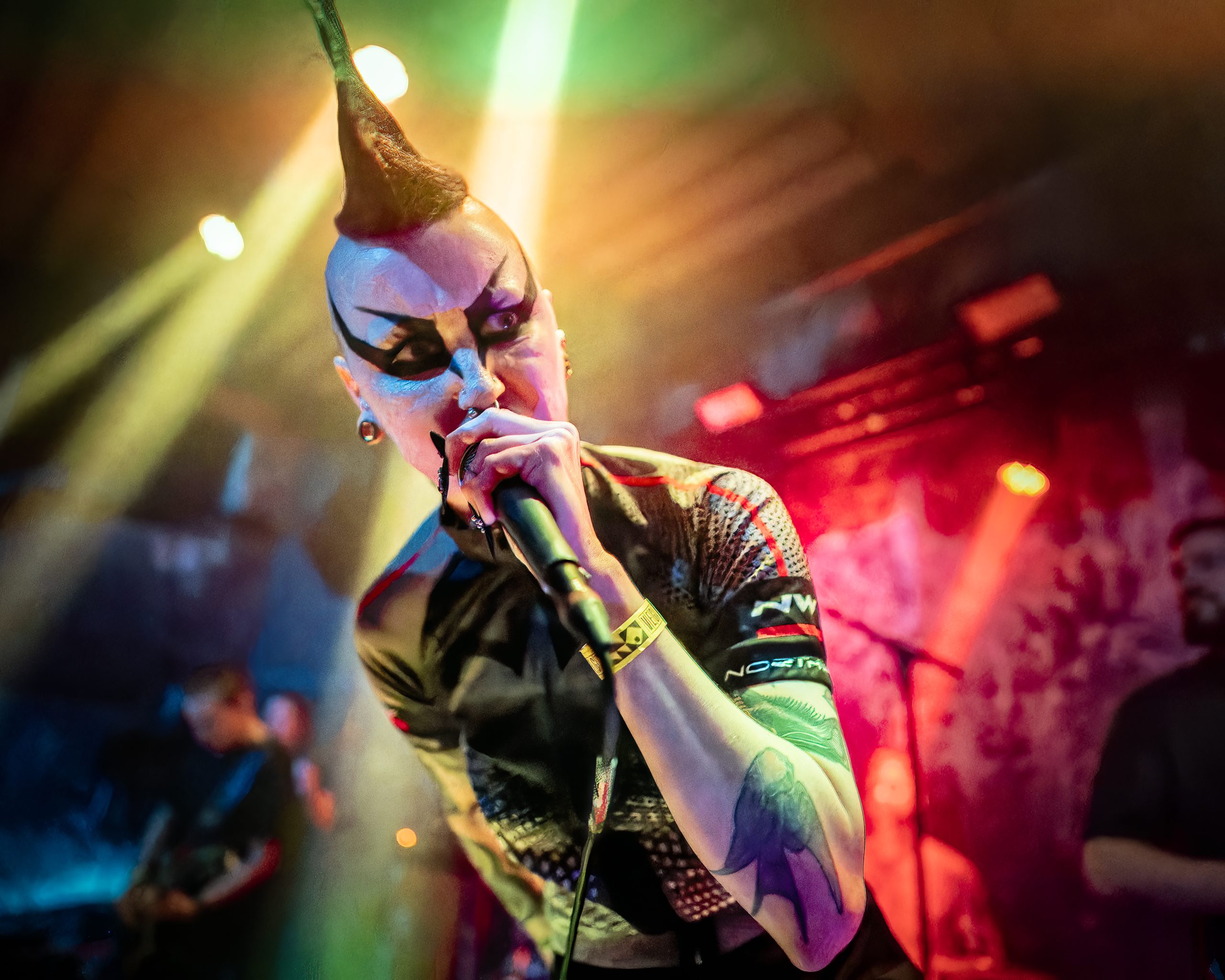 A Colossal Weekend 25: Sympatisk low-end fredag